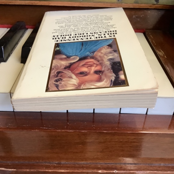 VINTAGE 1979 Dolly Parton Photo Biography Book by Otis James Paperback - Picture 5 of 7